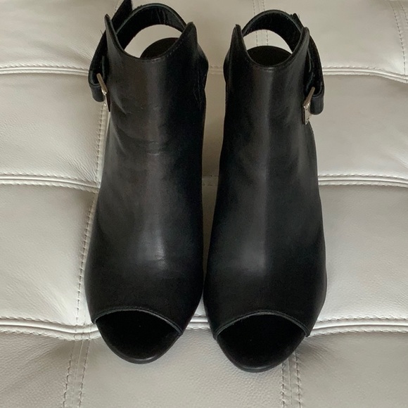 Flavia Passini open toe black genuine leather 4” block heel size 7.5 - Picture 6 of 9